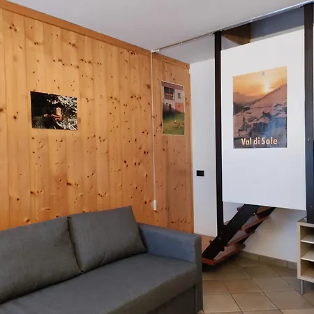 Apartment New Entry - Nuova Nel Mezzana (Trentino Alto Adige)